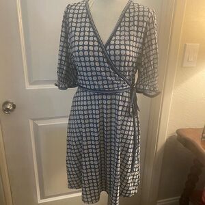 NWT Max Studio faux Wrap Daisy Dress Sz M